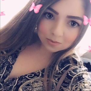 Meet your Posher, Gladis